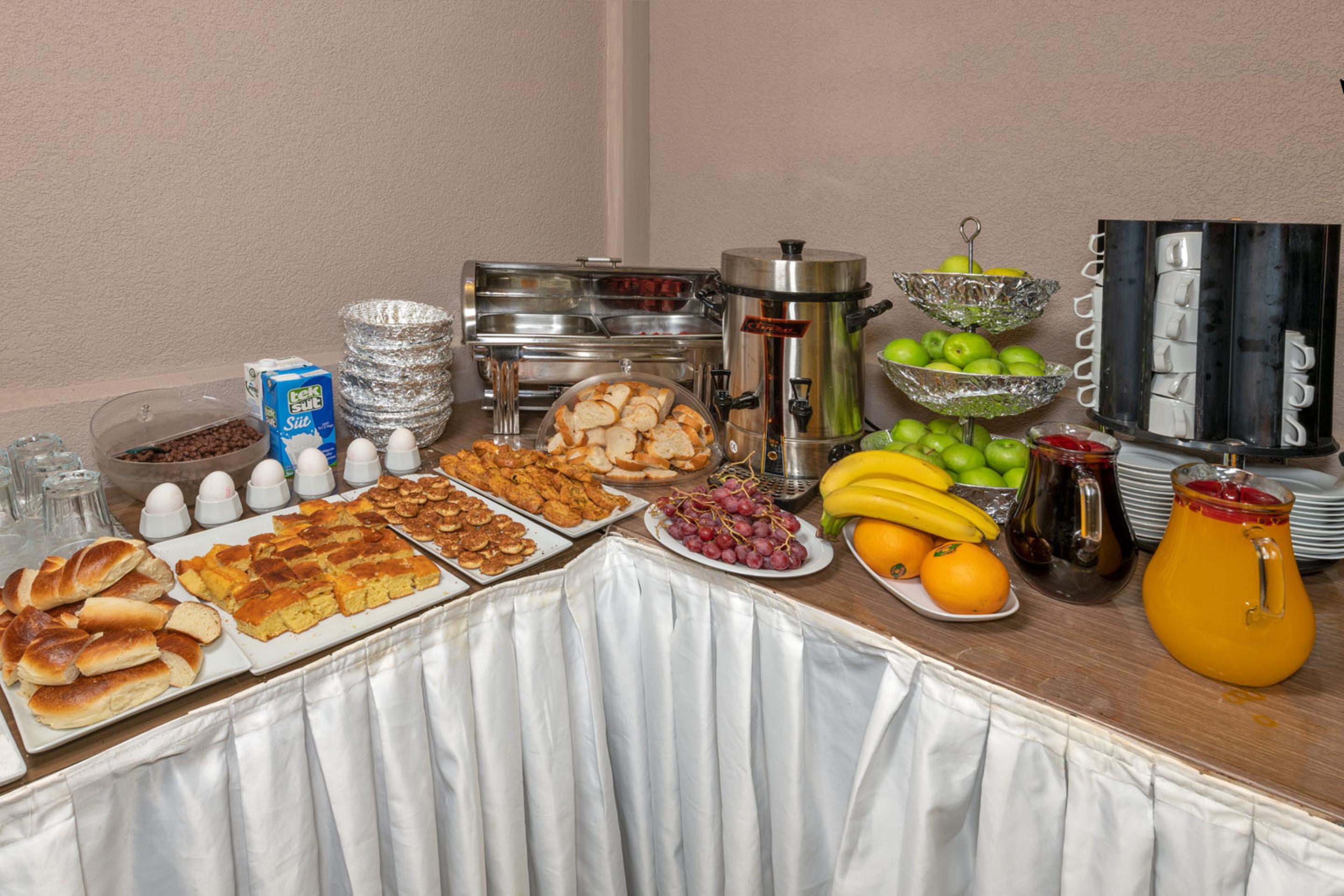 Aristocrat Hotel Istanbul Bagian luar foto