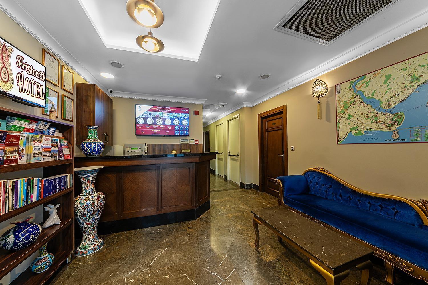 Aristocrat Hotel Istanbul Bagian luar foto