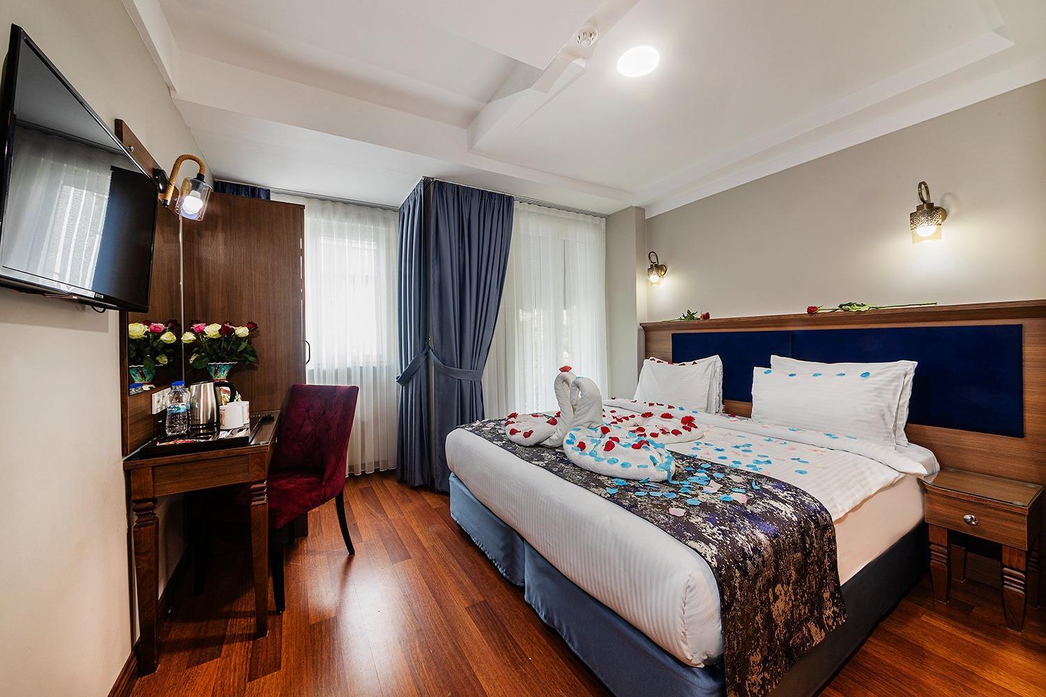 Aristocrat Hotel Istanbul Bagian luar foto