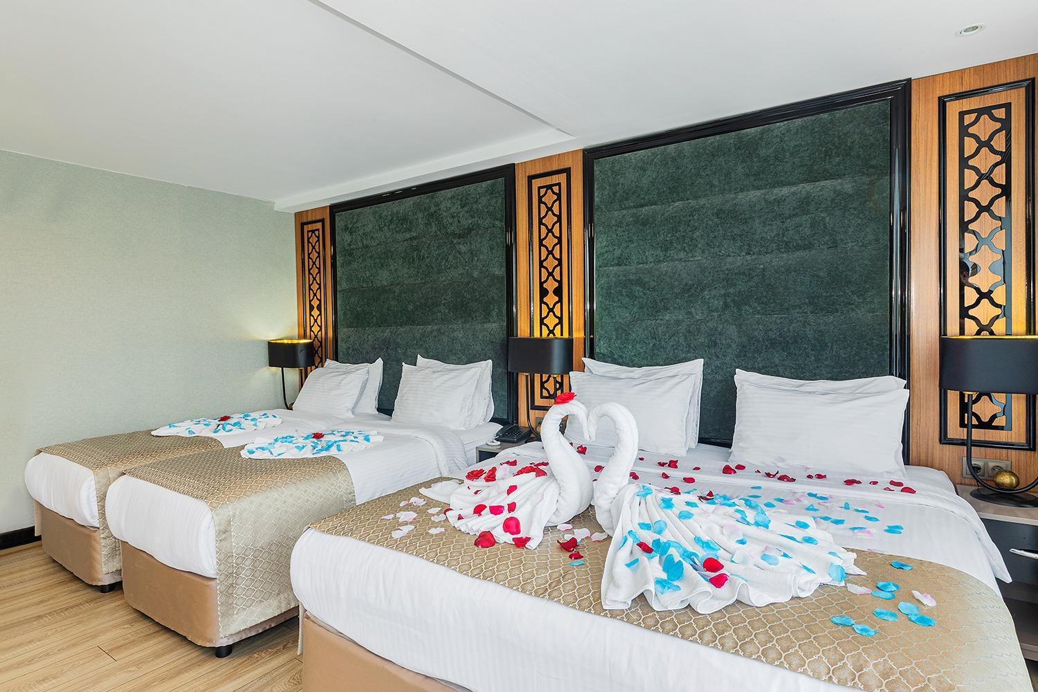 Aristocrat Hotel Istanbul Bagian luar foto